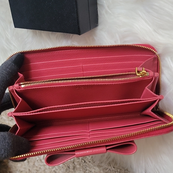 PRADA wallet - Picture 11 of 16